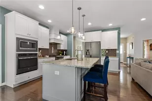 1700 Mountain View Dr, Lower Saucon Township, PA 18015 - Photo 15