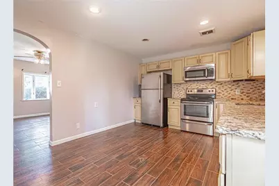538 Frankford Street, Bethlehem City, PA 18018 - Photo 3