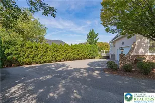 250 Park Vista Terrace, Allentown City, PA 18104 - Photo 5