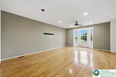 5607 Spring Ridge Drive, Macungie Boro, PA 18062 - Photo 7