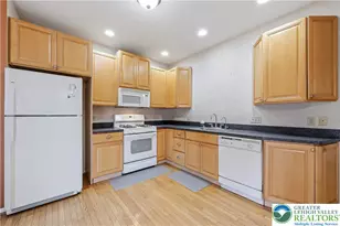 5607 Spring Ridge Dr, Macungie Boro, PA 18062 - Photo 9