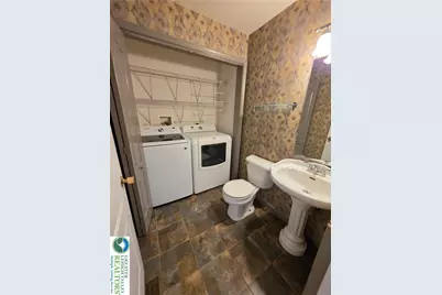 325 Oxford Place #325, Macungie Boro, PA 18062 - Photo 7