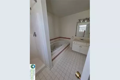 325 Oxford Place #325, Macungie Boro, PA 18062 - Photo 11
