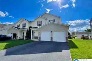 915 Graystone Cir, Allen Township, PA 18067 - Photo 3