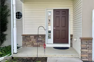 915 Graystone Cir, Allen Township, PA 18067 - Photo 9