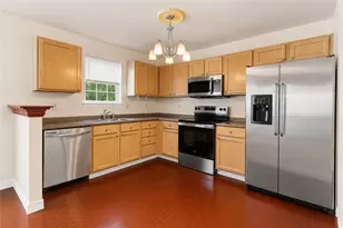 475 Celandine Dr, Allentown City, PA 18104 - Photo 11