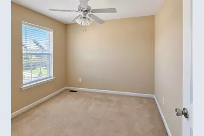233 Snapdragon Way, Upper Macungie Township, PA 18104 - Photo 19