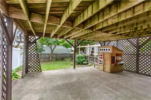 12 E Babbitt Ave, Pen Argyl Boro, PA 18072 - Photo 21