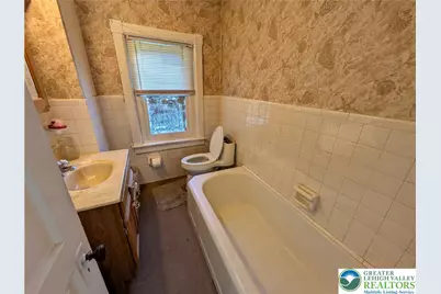 823 Broadway, Bethlehem City, PA 18015 - Photo 7