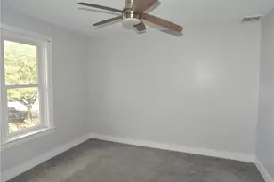 317 W Union Blvd, Bethlehem City, PA 18018 - Photo 17