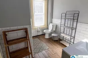 948 Maple St, Allentown City, PA 18101 - Photo 3