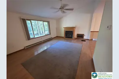 224 Tree Top Terrace, Chestnuthill Twp, PA 18360 - Photo 5