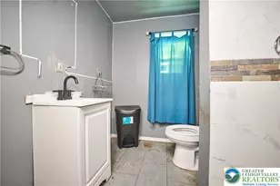 257 Peacock St, Pottsville, PA 17901 - Photo 11