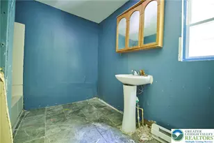 257 Peacock St, Pottsville, PA 17901 - Photo 19