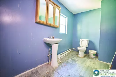 257 Peacock Street, Pottsville, PA 17901 - Photo 17
