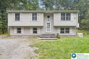 258 Clubhouse Dr, East Stroudsburg, PA 18302 - Photo 1