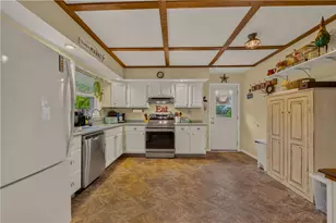 3943 Kenrick Dr, Bethlehem Township, PA 18020 - Photo 15