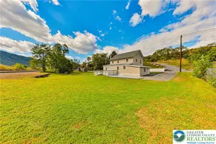 962 Mauch Chunk Rd, Palmerton, PA 18071 - Photo 9