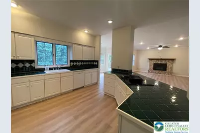 5250 Pineview Drive, Upper Saucon Township, PA 18034 - Photo 13