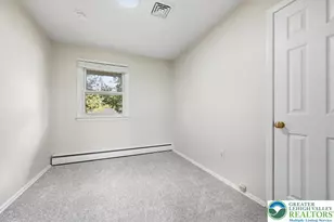 3070 Sussex Rd, Salisbury Township, PA 18103 - Photo 17