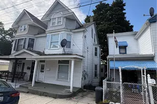 212 N Greenwood St, Tamaqua Boro, PA 18252 - Photo 1