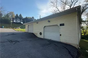550 Ironwood Rd, Lehigh Township, PA 18088 - Photo 11