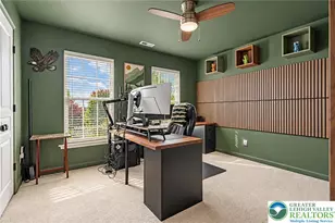 6602 Rutherford Dr, Lower Macungie Township, PA 18062 - Photo 35