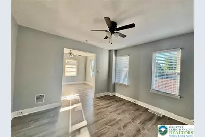 815 S 23rd Street, Wilson, PA 18042 - Photo 5