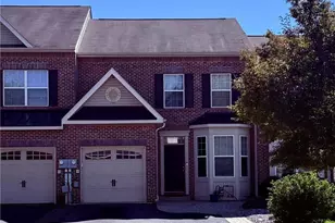 4527 Bellflower Way, Upper Macungie Township, PA 18104 - Photo 9