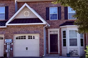 4527 Bellflower Way, Upper Macungie Township, PA 18104 - Photo 5