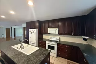 7058 Limerick Square, East Allen Township, PA 18017 - Photo 15