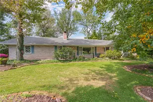 3831 Oakwood Trail, South Whitehall Township, PA 18103 - Photo 5