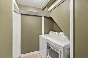 305 S Fulton St, Allentown City, PA 18102 - Photo 23