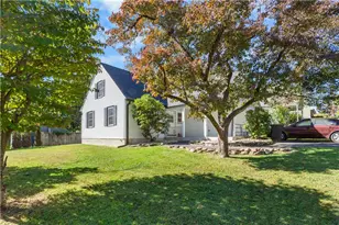 968 Birch Rd, Hellertown Boro, PA 18055 - Photo 1