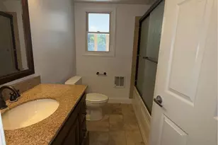 4844 Pine Grove Cir, Allentown City, PA 18106 - Photo 9