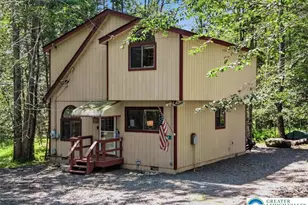 456 Maxatawny Dr, Pocono Lake, PA 18347 - Photo 1
