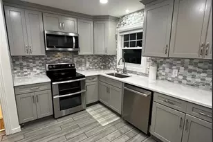 1972 Collingswood Dr, Bethlehem City, PA 18018 - Photo 5