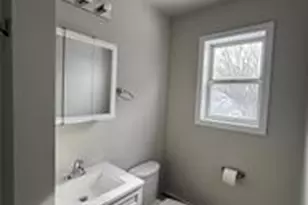818 William St, Plainfield Township, PA 18072 - Photo 7