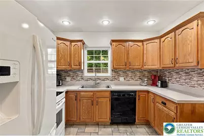 7406 Falcon Street, Lynn Township, PA 18066 - Photo 7