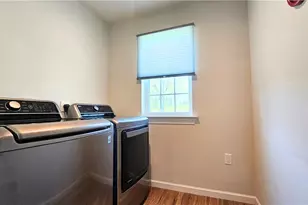 2645 Longridge Dr, Lower Saucon Township, PA 18055 - Photo 23