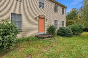 703 Broad St, Hilltown, PA 18944 - Photo 7