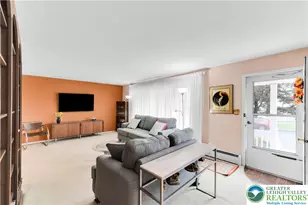 523 Alpine Cir, Emmaus Boro, PA 18049 - Photo 5