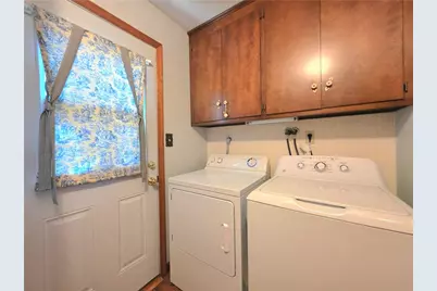 5661 Sullivan Trail, Plainfield Township, PA 18064 - Photo 11