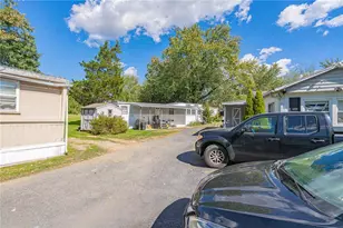 2864 Pacific Ave, North Whitehall Township, PA 18069 - Photo 7