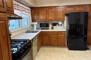 2815 Hampshire Rd, Bethlehem, PA 18017 - Photo 7