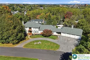 755 Yorkshire Rd, Allentown City, PA 18103 - Photo 3