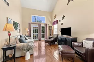 186 Redclover Ln, Upper Macungie Township, PA 18104 - Photo 17