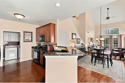 186 Redclover Lane, Upper Macungie Township, PA 18104 - Photo 5