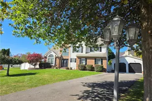 1906 Grouse Ct, Forks Twp, PA 18040 - Photo 5