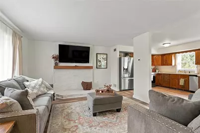 6962 Salinka Square, East Allen Township, PA 18017 - Photo 13